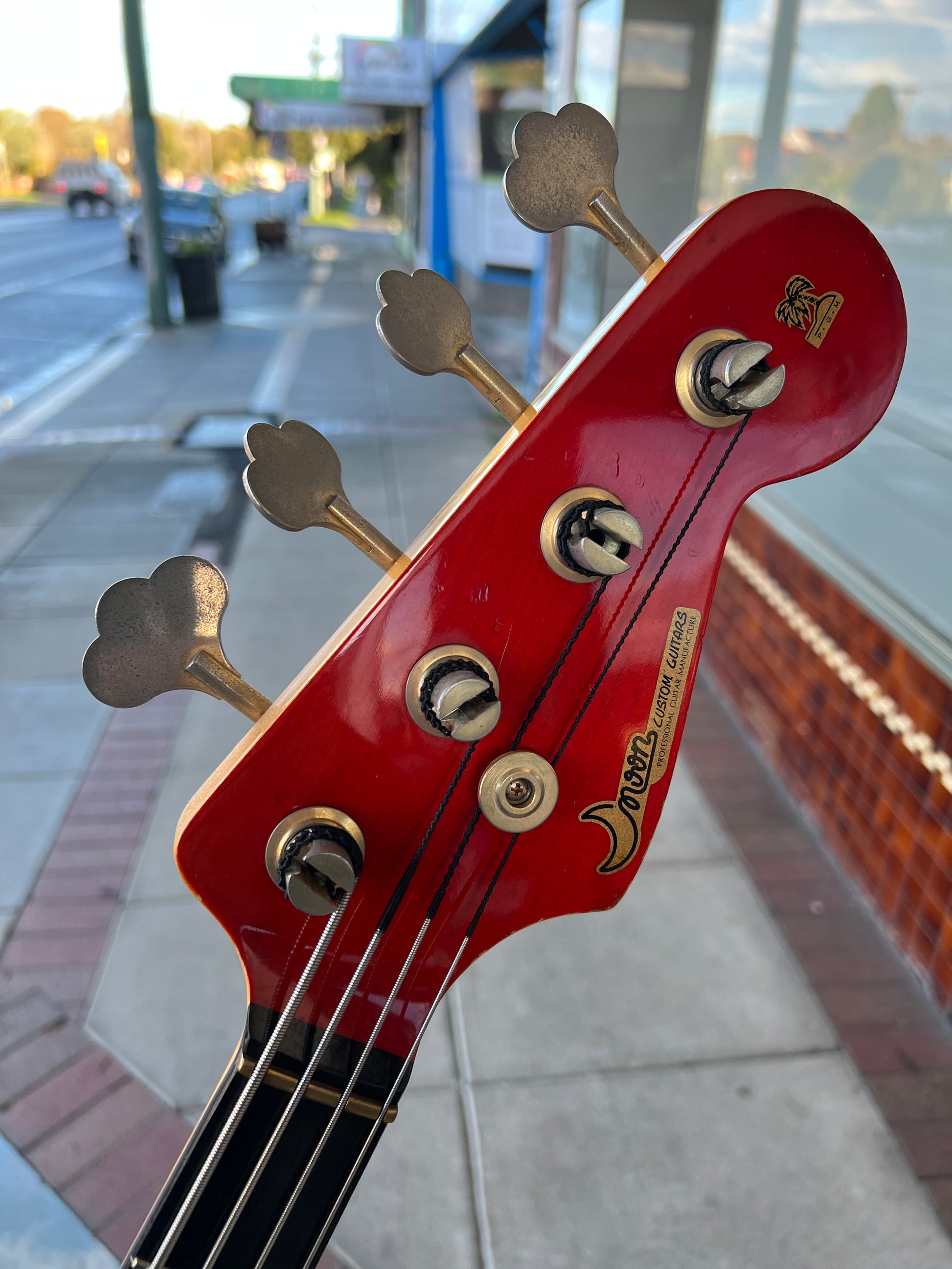 Moon Custom Guitars Jazz Bass | Made in Japan | Trans Red