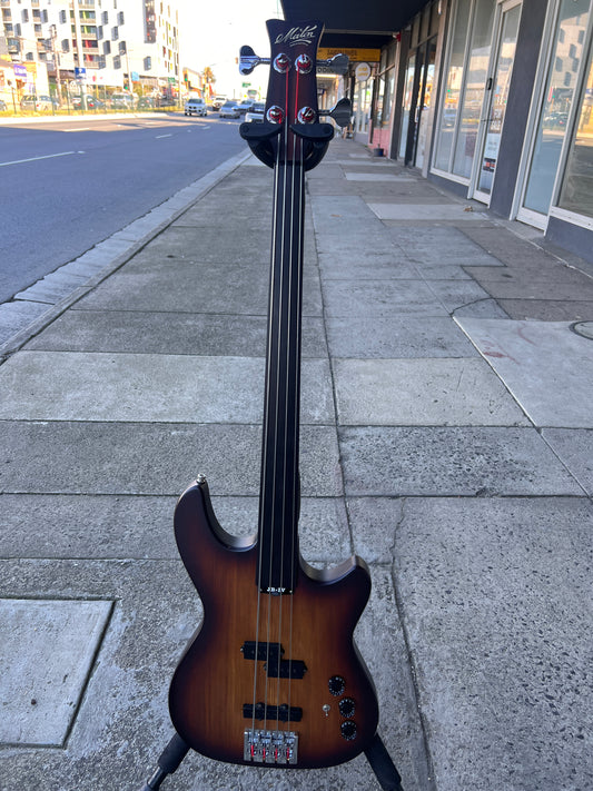 Maton JB Fretless 4-String Bass | Natural