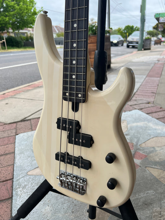 Yamaha RBS 200 Electric Bass Guitar | 4-String | Cream