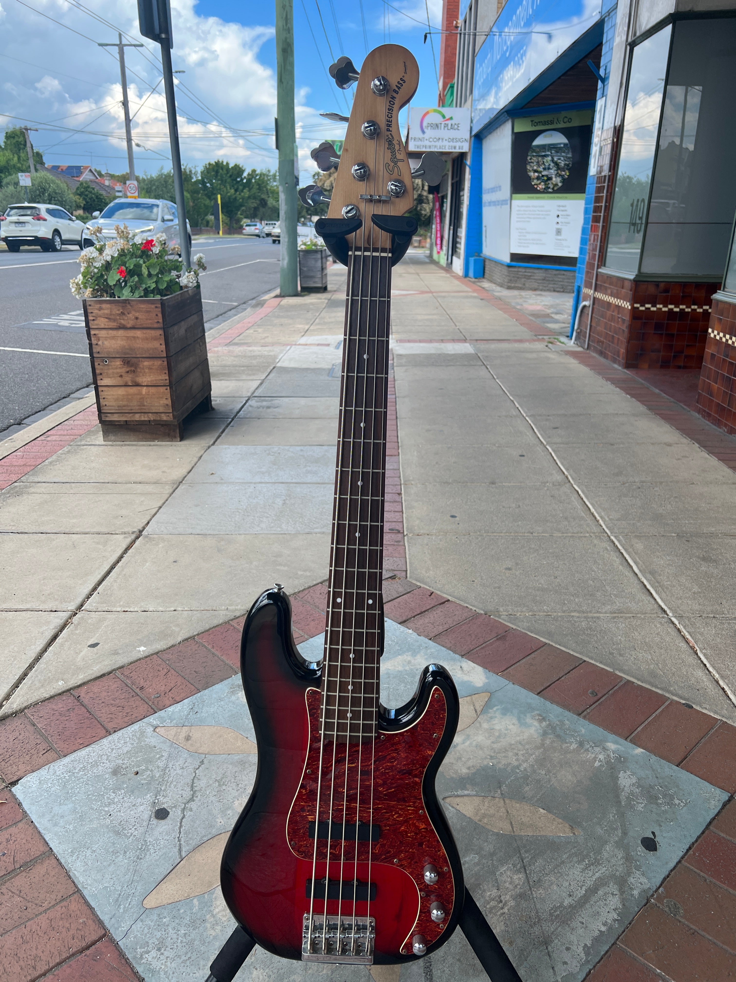 Squier standard store precision bass