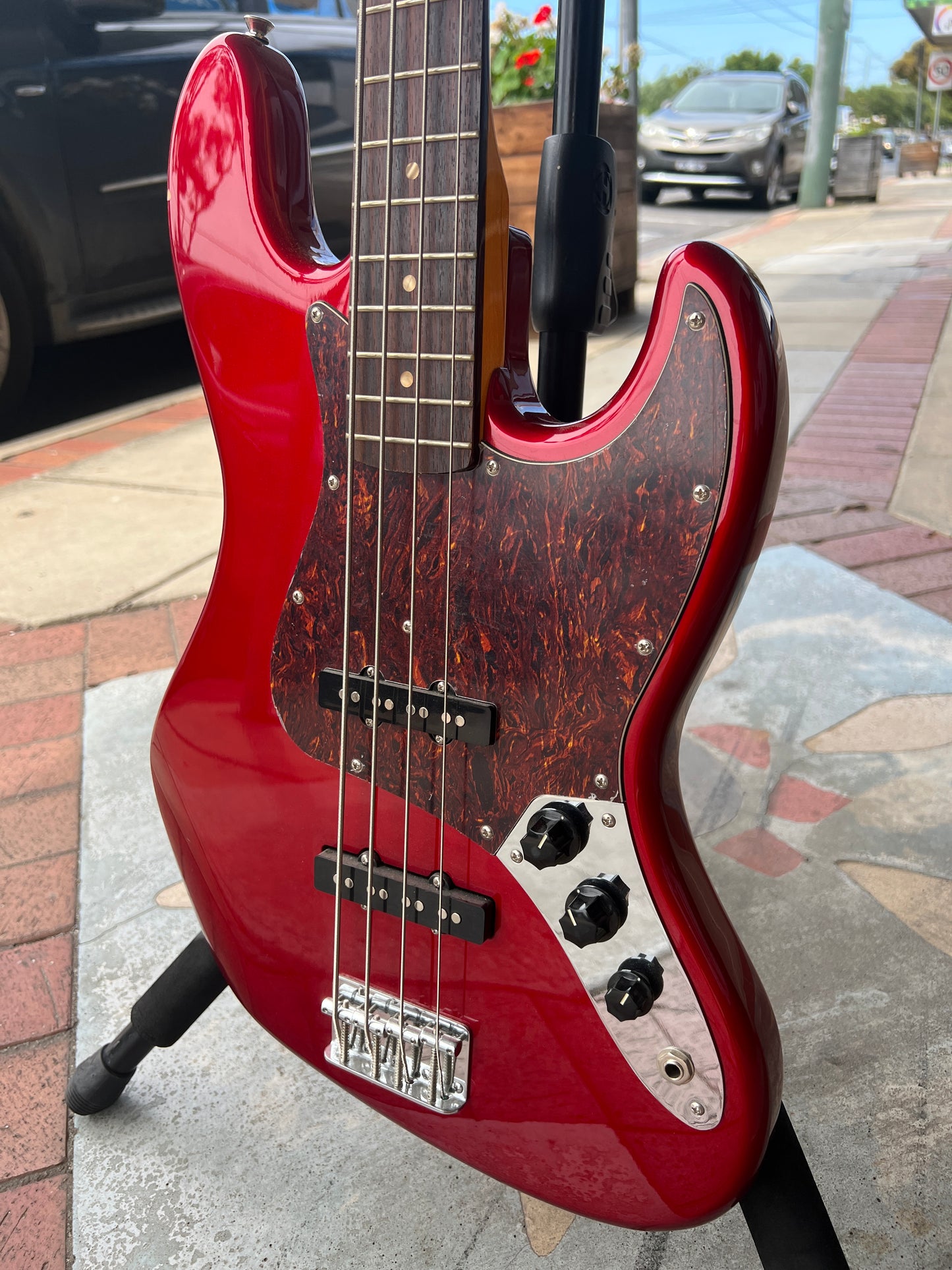 Fernandes 4-string J Bass | Red