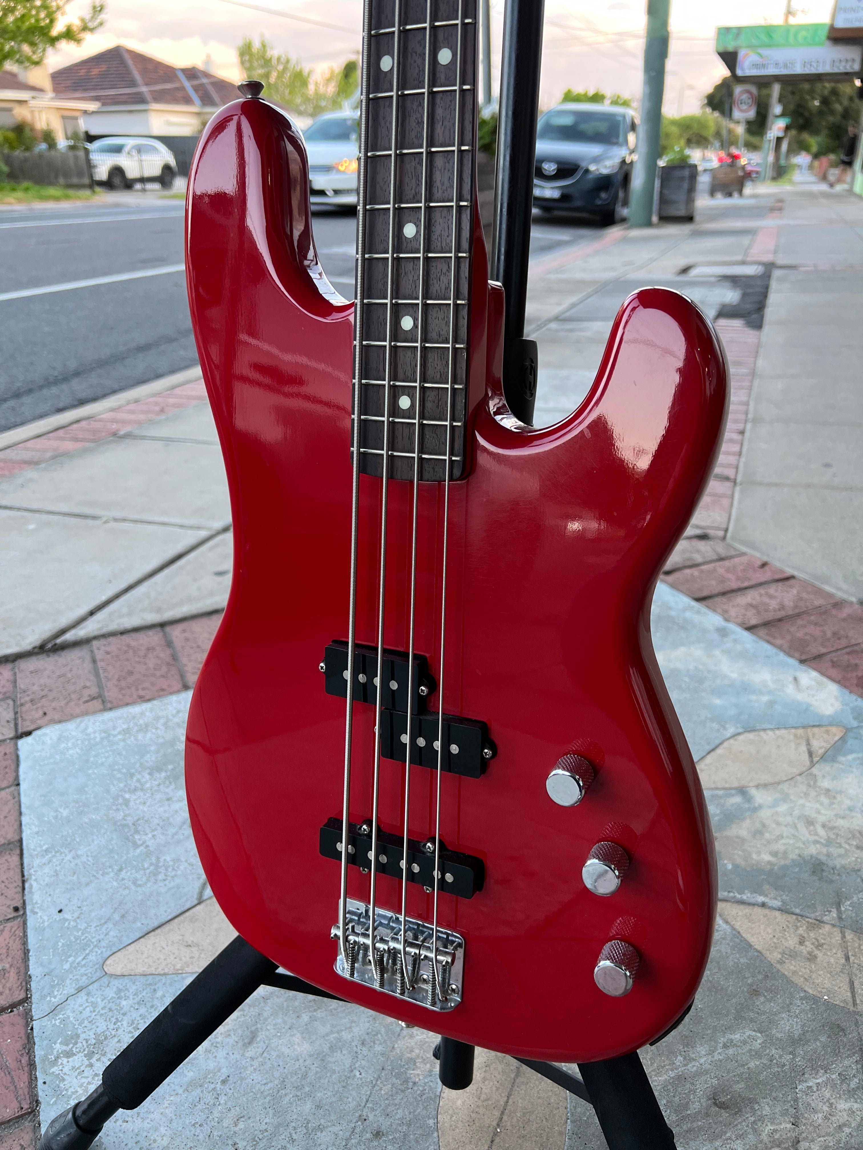Fernandes Limited Edition Electric Bass guitar | 4-String | Red