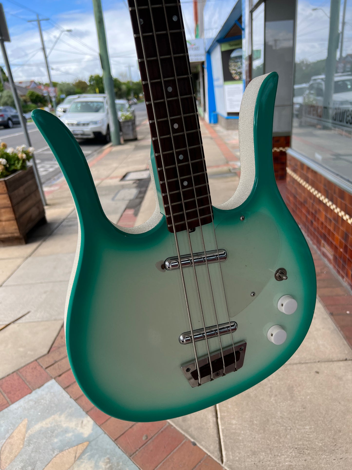 Jerry Jones Longhorn Electric Bass | 4-String | Seafoam Green Burst