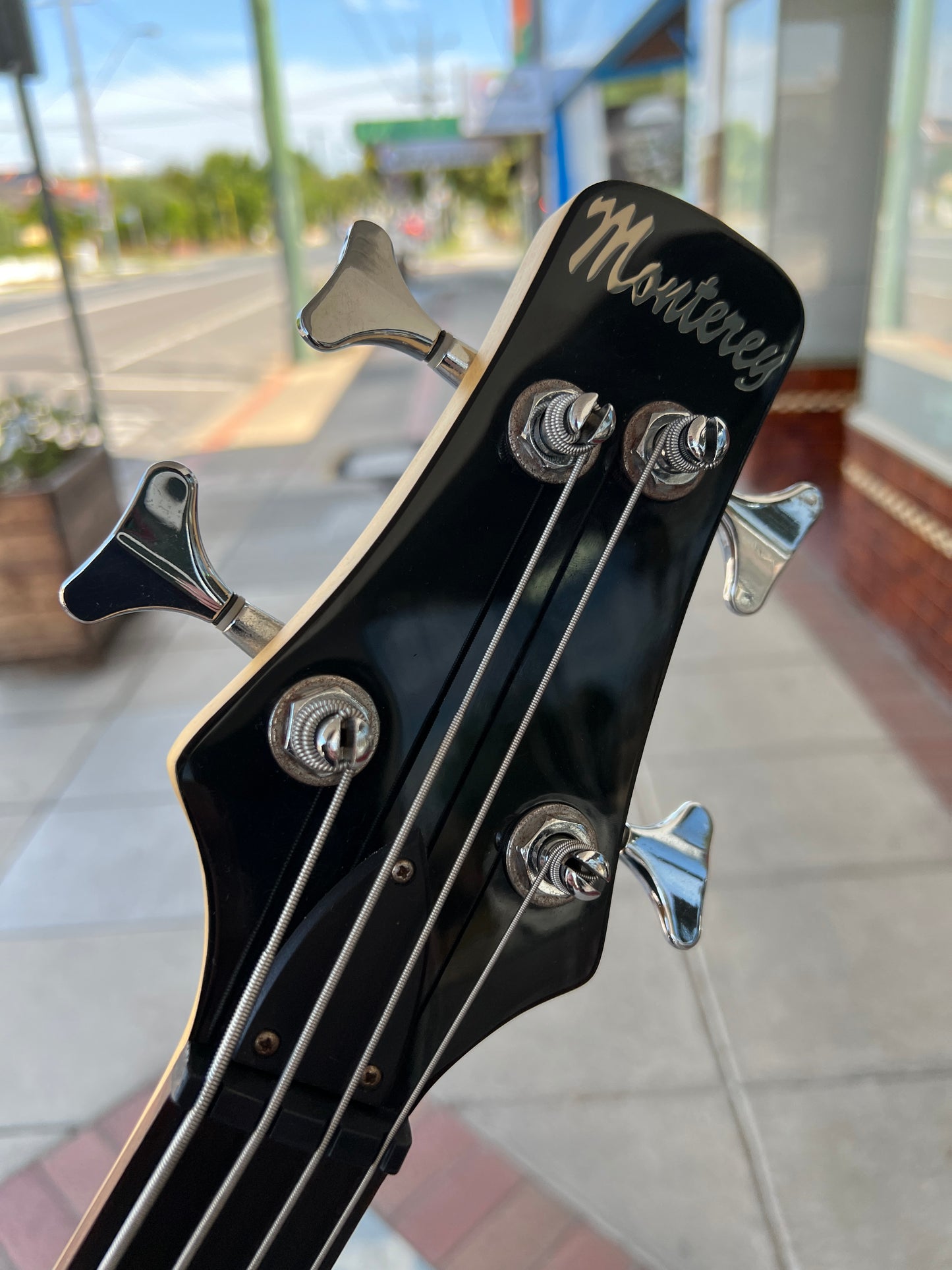 Monterey 4-String PJ Bass | Black