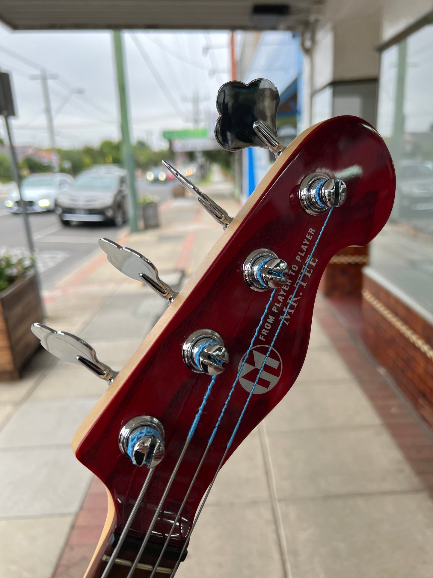 Maruszczyk Mr.Tee Semi Hollow 4-String Electric Bass | Trans Red