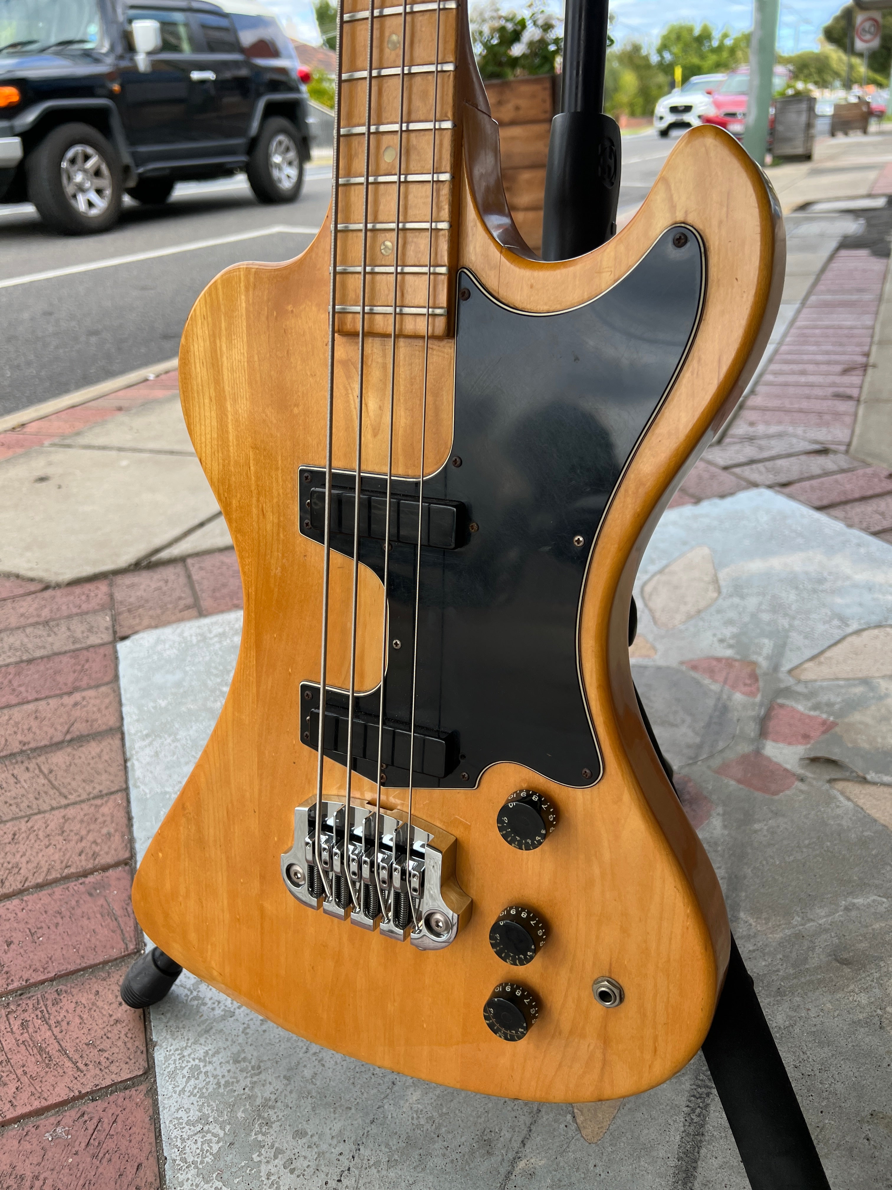 Gibson bass guitar 2024 for sale