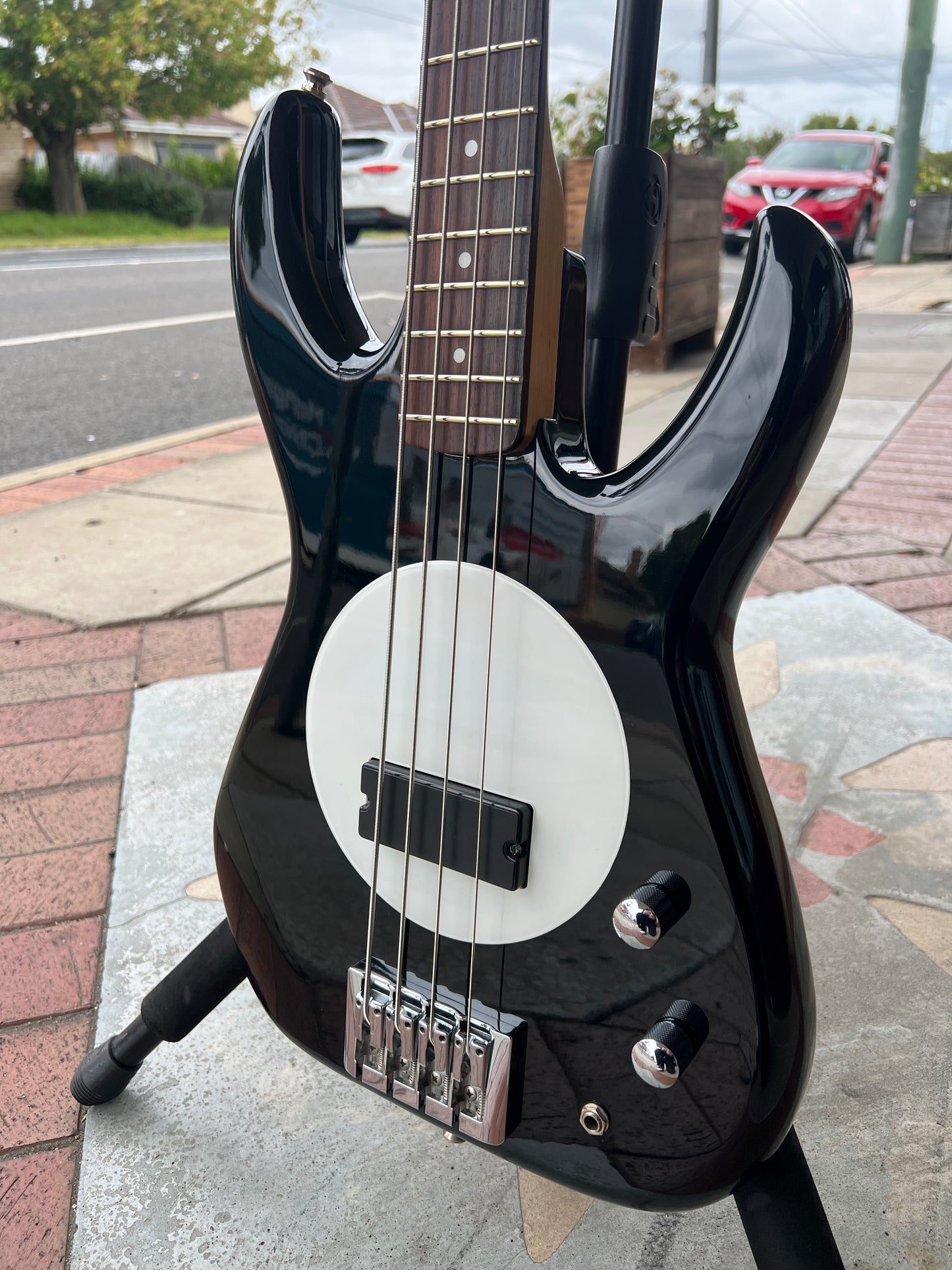 Flea Bass Touring Wild One Electric Bass Guitar | 4-String | Gloss Black