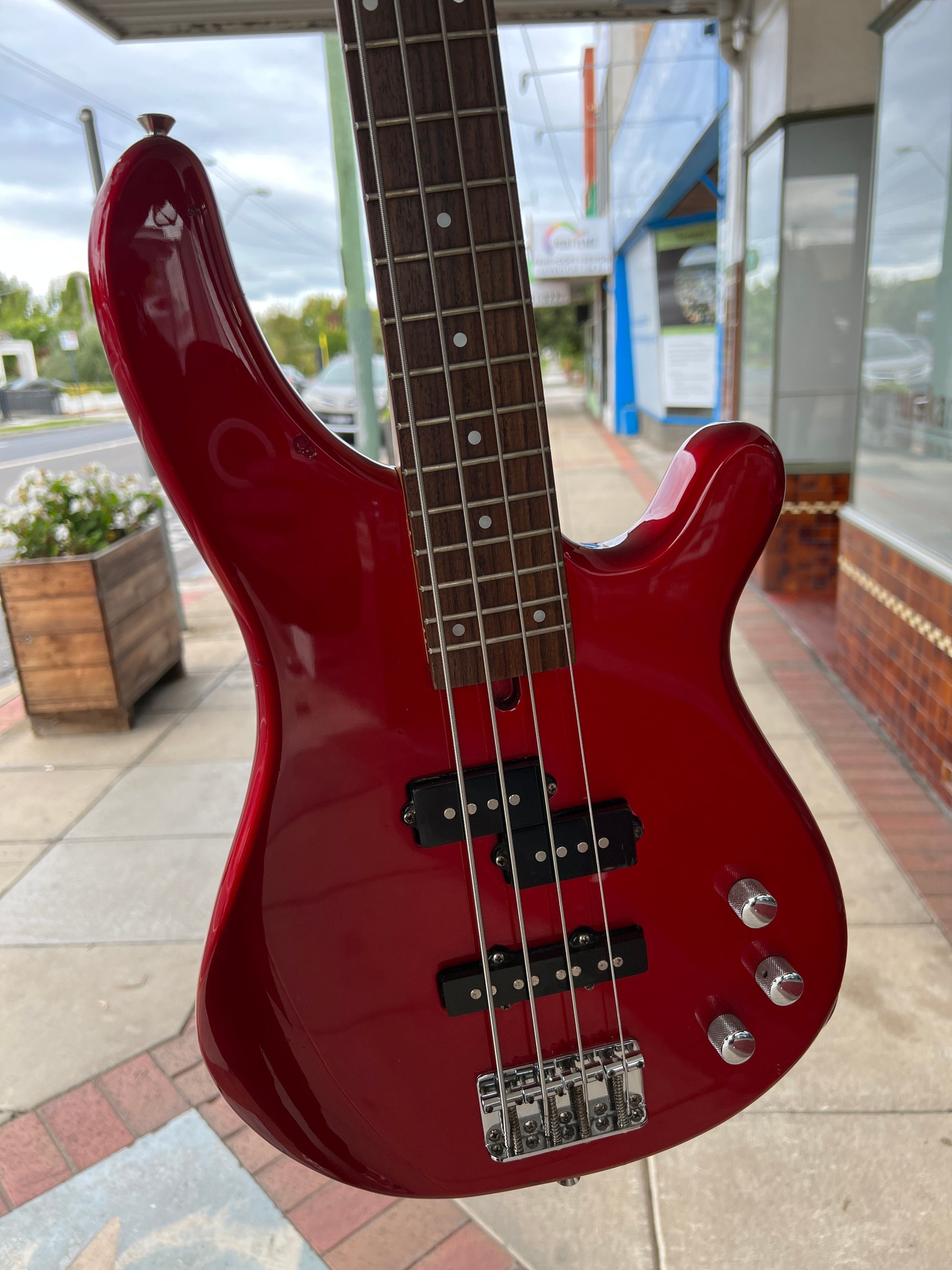 Fernandes Revolver PJ 4-String Electric Bass | Candy Apple Red
