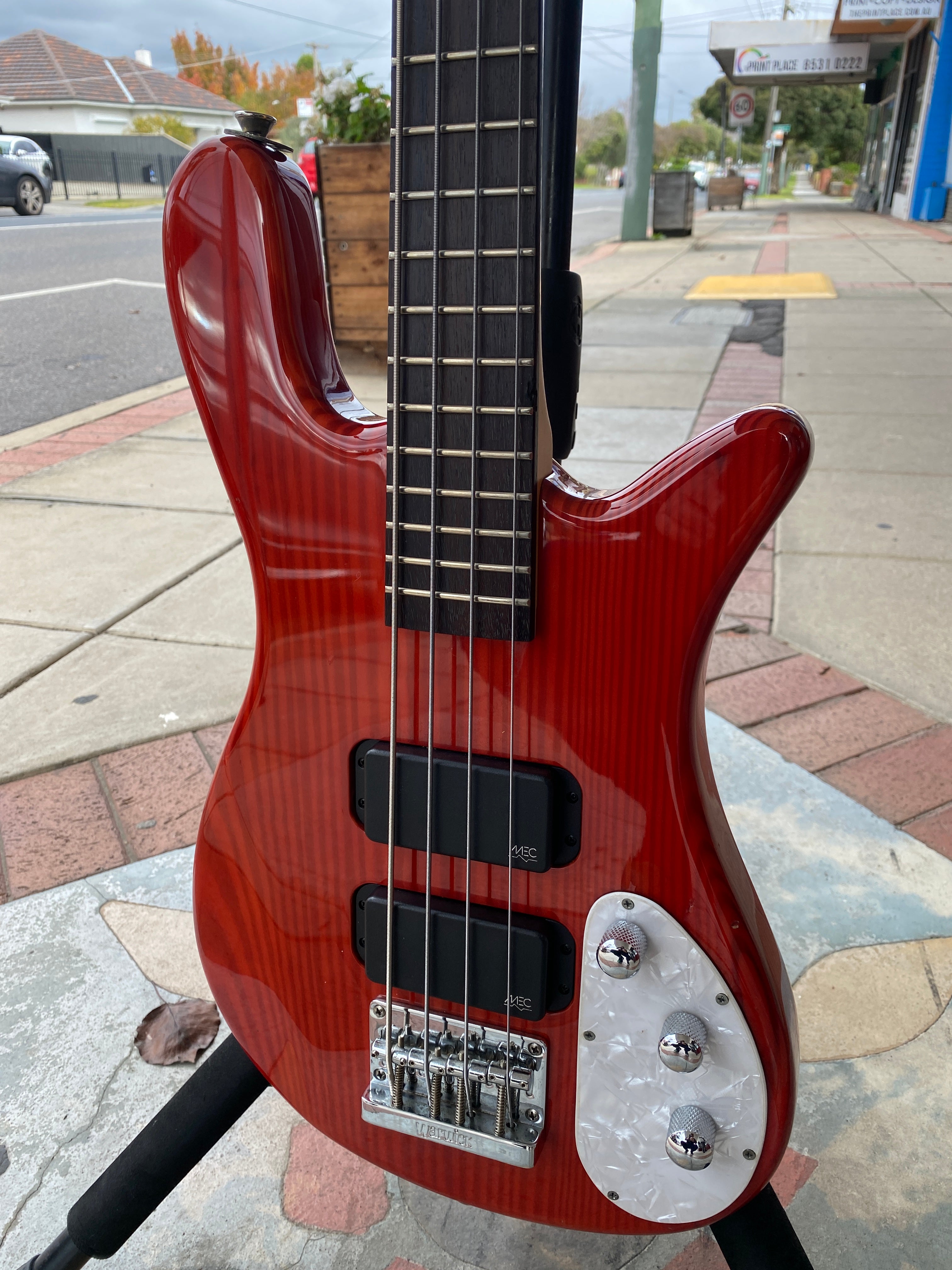 Second Hand BassesN Page 5 Bass Sales, Setups, Services